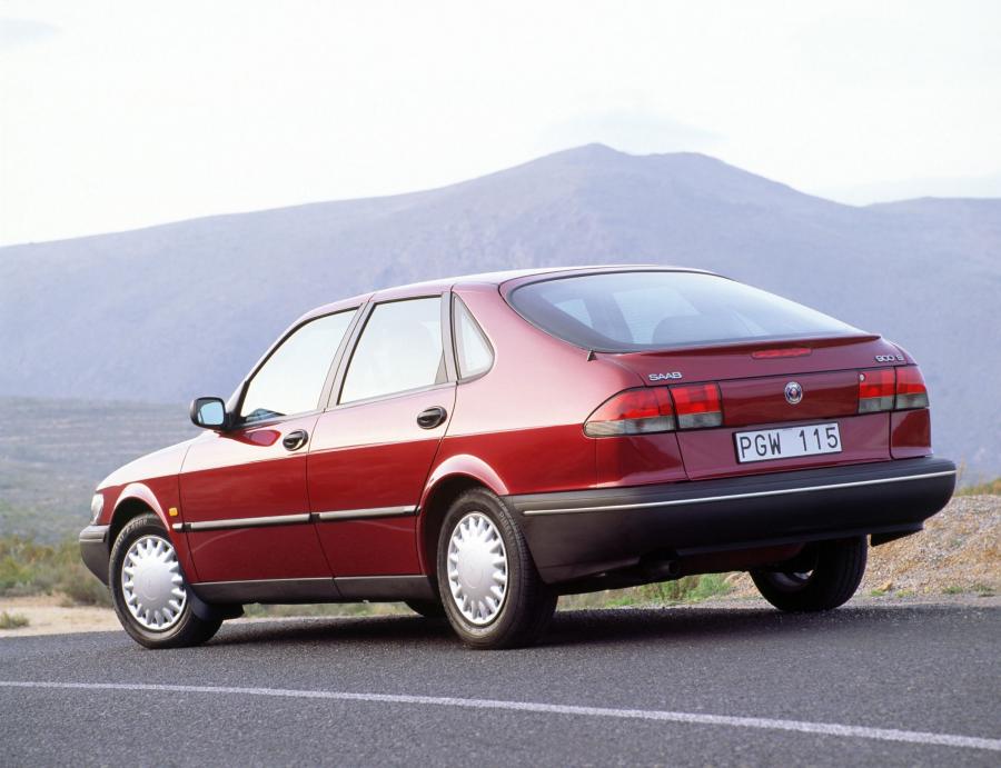  Saab 900 1992 года  (фото 4 из 8)